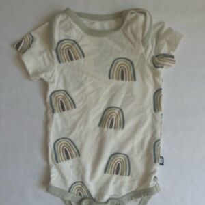 Kyte BABY Cream Rainbow Bodysuit